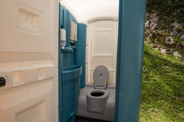 Portable Toilet Options We Offer in Junction City, OR